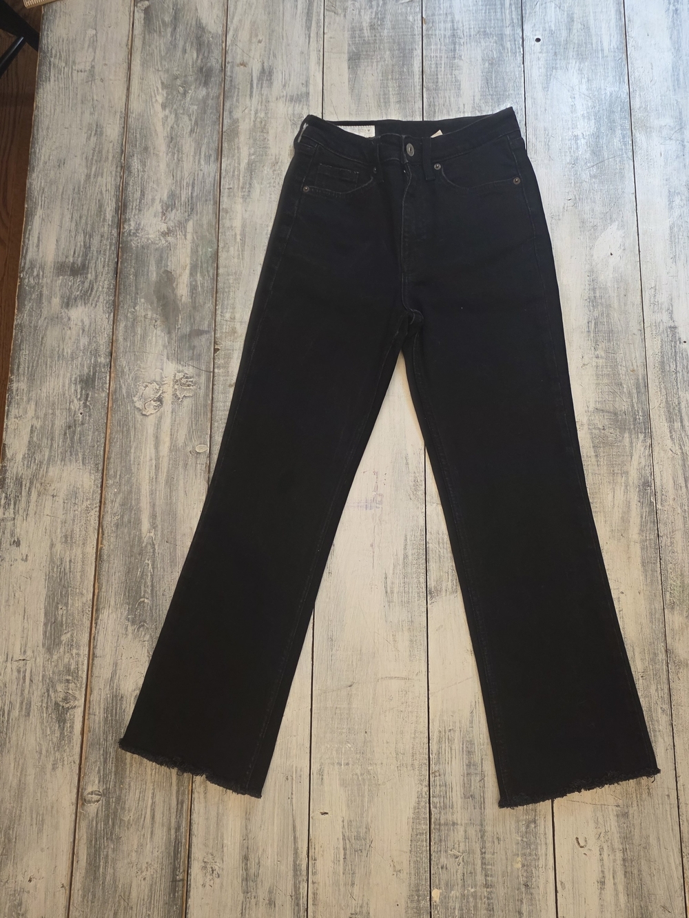 Zara Women's High Rise Black Straight-Leg Jeans sz 4 with Raw Hem